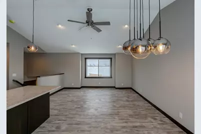 492 Coyote Way, New Richmond, WI 54017 - Photo 7