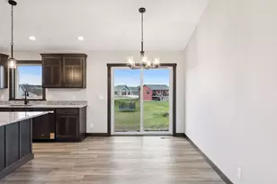 491 Coyote Way, New Richmond, WI 54017 - Photo 9