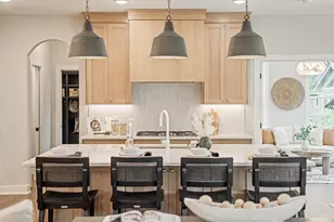 449 Bear Ct, Vadnais Heights, MN 55127 - Photo 5