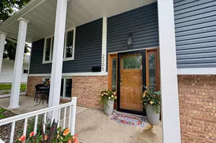 2205 5th Ave NW, Austin, MN 55912 - Photo 1