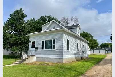 212 E Sanborn Street, Springfield, MN 56087 - Photo 1