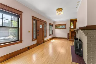 1458 W 33rd St, Minneapolis, MN 55408 - Photo 3