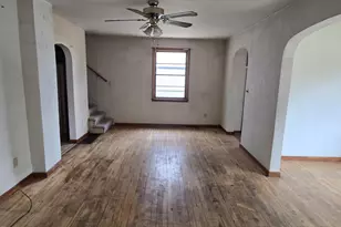 922 White St, Jackson, MN 56143 - Photo 9