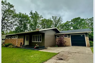 546 6th Street S, Greenbush, MN 56726 - Photo 1