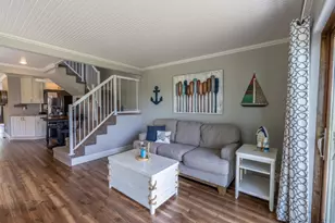 403 Riverview Dr SE, Warroad, MN 56763 - Photo 27