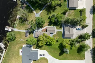 403 Riverview Dr SE, Warroad, MN 56763 - Photo 9