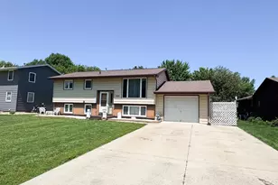 1908 Summit Ave, Worthington, MN 56187 - Photo 1