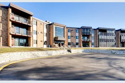 2700 Oxford Street N #133, Roseville, MN 55113 - Photo 1