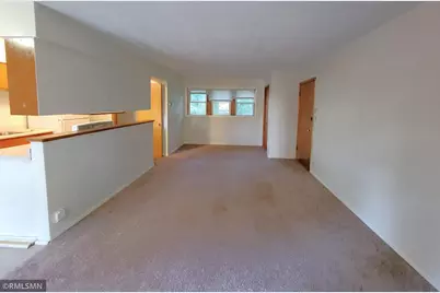 545 Birchcrest Drive #4, River Falls, WI 54022 - Photo 5