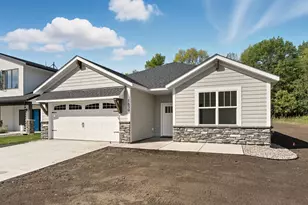 1639 39th St S, Saint Cloud, MN 56301 - Photo 1