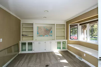 660 Lakewood Drive SW, Hutchinson, MN 55350 - Photo 11