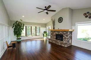 660 Lakewood Dr S W, Hutchinson, MN 55350 - Photo 5