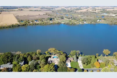 660 Lakewood Drive SW, Hutchinson, MN 55350 - Photo 33