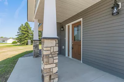 605 W Colfax Street, Parkers Prairie, MN 56361 - Photo 9