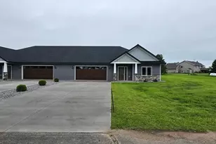 607 W Colfax St, Parkers Prairie, MN 56361 - Photo 3