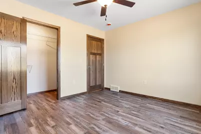 607 W Colfax Street, Parkers Prairie, MN 56361 - Photo 37