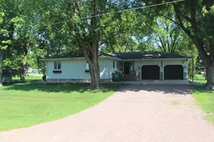 402 W 1st St, Sherburn, MN 56171 - Photo 29