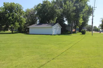 402 W 1st Street, Sherburn, MN 56171 - Photo 39