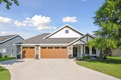 2333 40th Avenue S, Saint Cloud, MN 56301 - Photo 1