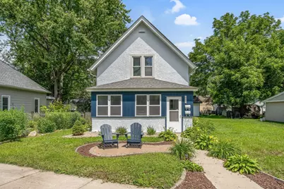 619 4th Avenue E, Shakopee, MN 55379 - Photo 1