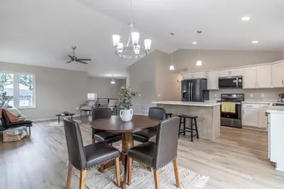 2216 Lake Avenue, New Ulm, MN 56073 - Photo 15