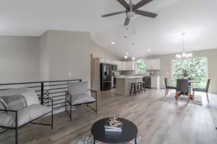 2216 Lake Ave, New Ulm, MN 56073 - Photo 11