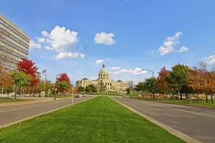 78 10th St E, Saint Paul, MN 55101 - Photo 41