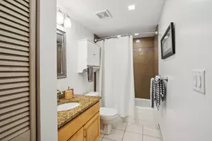 78 10th St E, Saint Paul, MN 55101 - Photo 23