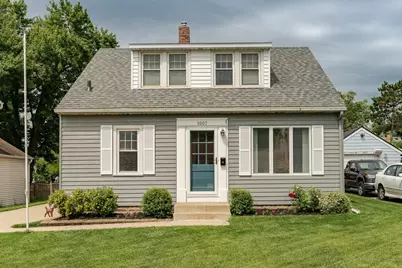 1007 12th Avenue NE, Rochester, MN 55906 - Photo 1