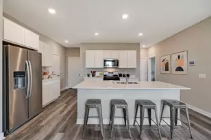 17021 Draper Wy, Lakeville, MN 55044 - Photo 1