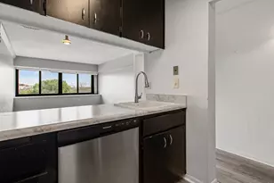 1920 S 1st St, Minneapolis, MN 55454 - Photo 7