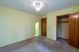 421 S Moore St, Blue Earth, MN 56013 - Photo 15