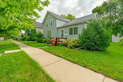 421 S Moore Street, Blue Earth, MN 56013 - Photo 3