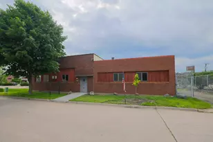 422 Roosevelt St NE, Minneapolis, MN 55413 - Photo 1