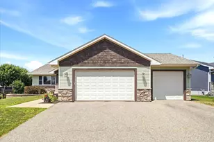 1647 Valley Quail Dr, River Falls, WI 54022 - Photo 3