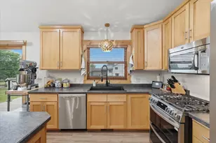 1647 Valley Quail Dr, River Falls, WI 54022 - Photo 17