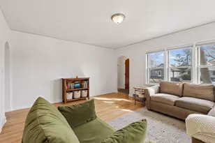 1693 Charles Ave, Saint Paul, MN 55104 - Photo 9