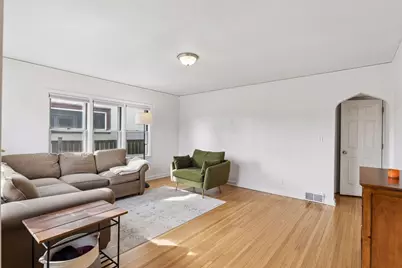 1693 Charles Avenue, Saint Paul, MN 55104 - Photo 7