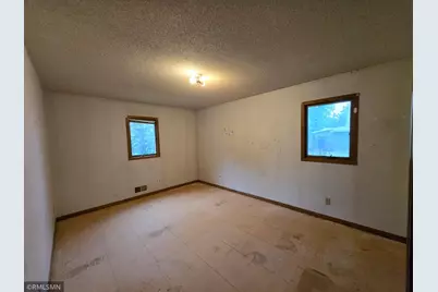305 W 3rd Street, Winthrop, MN 55396 - Photo 25