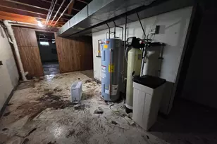 305 W 3rd St, Winthrop, MN 55396 - Photo 27