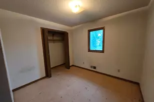 305 W 3rd St, Winthrop, MN 55396 - Photo 19