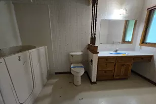 305 W 3rd St, Winthrop, MN 55396 - Photo 17