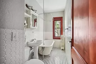 1812 Clinton Ave, Minneapolis, MN 55404 - Photo 9