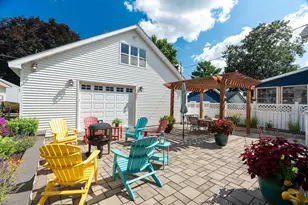 1261 Eleanor Ave, Saint Paul, MN 55116 - Photo 1