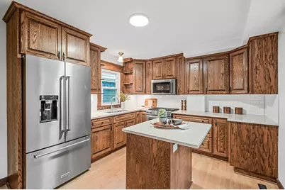 661 North Street E, Saint Paul, MN 55106 - Photo 1