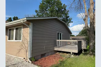 8208 Halifax Court N, Brooklyn Park, MN 55443 - Photo 5