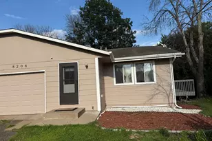 8208 Halifax Ct N, Brooklyn Park, MN 55443 - Photo 3