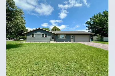 966 Pleasant Avenue, Worthington, MN 56187 - Photo 1