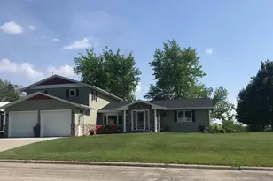 308 Lakeview Street S, Lake Benton, MN 56149 - Photo 1