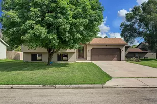 1936 Greenwood Dr, Owatonna, MN 55060 - Photo 1